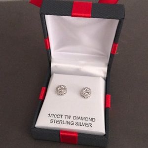 1/10 carat diamond earrings